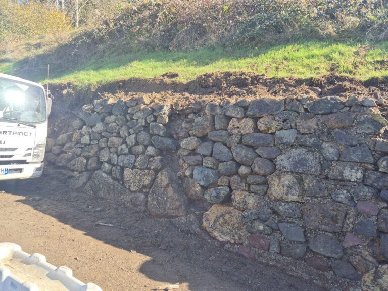 Réfection d'un mur en pierres - photo 6 - Joubert Pinet