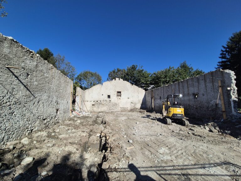 Réhabilitation d'une grange agricole, partie 2 : la démolition - photo 5 - Joubert Pinet