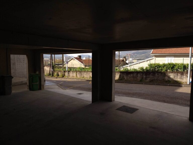 Réfection d'un garage double en bordure de route - photo 3 - Joubert Pinet