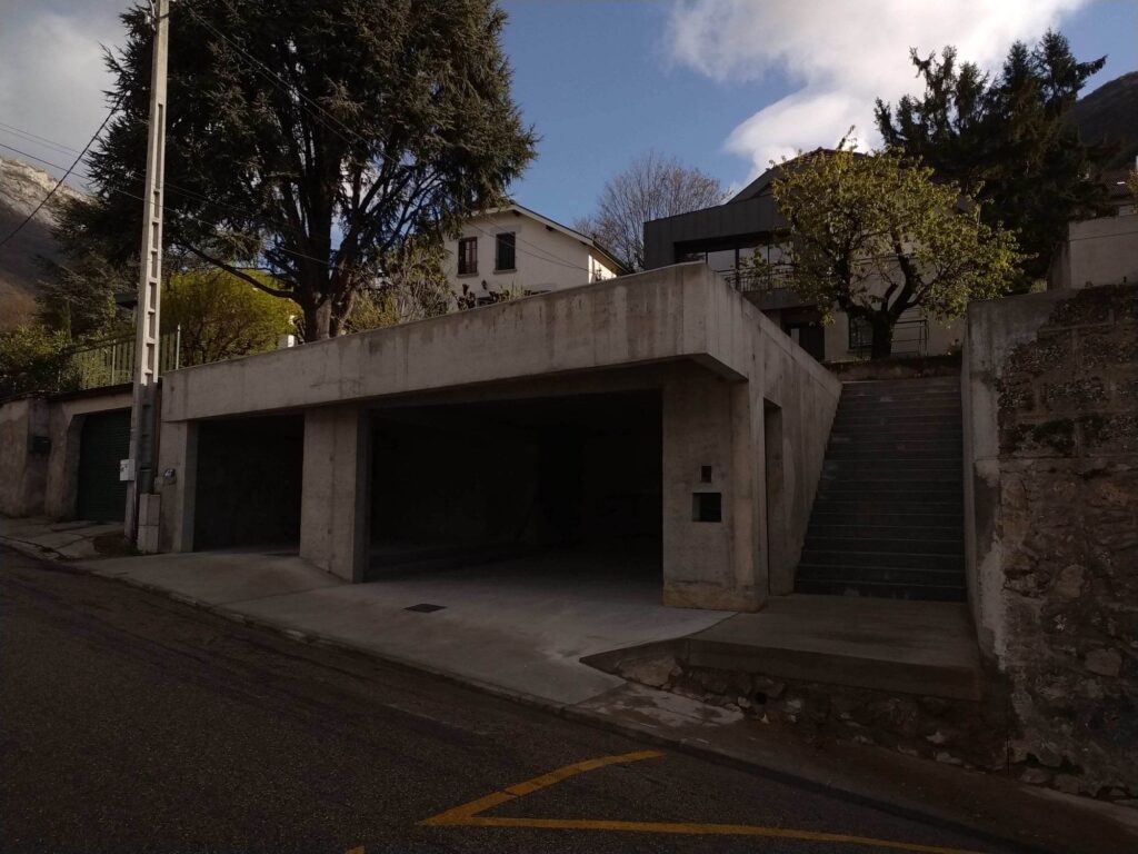 Réfection d'un garage double en bordure de route - photo 4 - Joubert Pinet