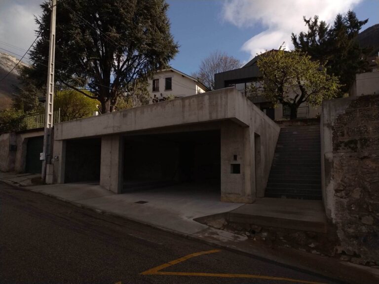 Réfection d'un garage double en bordure de route - photo 4 - Joubert Pinet