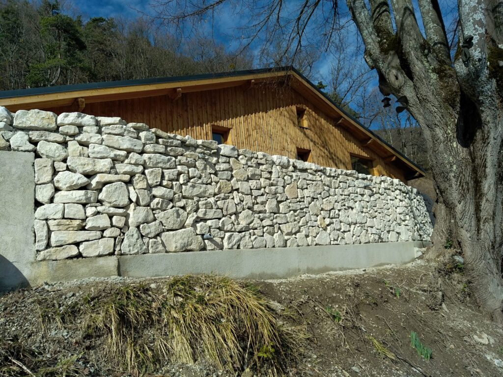 Un savoir-faire millénaire, les murs en pierres !