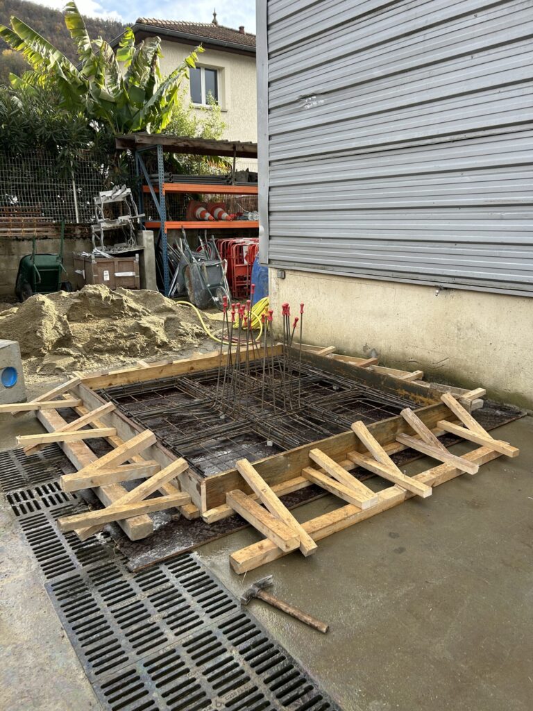 Fabrication d'un socle béton pour sapin de noël - photo 2 - Joubert Pinet